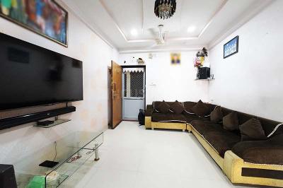 Hall Image of 1017 Sq.ft 2 BHK Apartment / Flat for sale in Jasodanagr Ahmedabad for Rs. 4500000