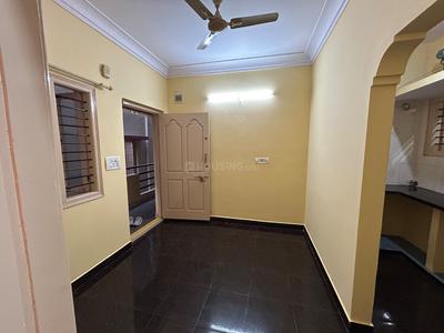 Hall Image of 450 Sq.ft 1 BHK Apartment / Flat for rent in Domlur Layout Bengaluru for Rs. 17000