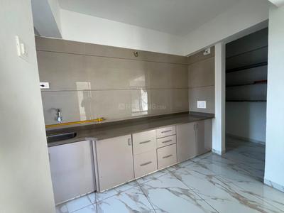 Kitchen Image of 1700 Sq.ft 3 BHK Apartment / Flat for rent in Bhadaj Ahmedabad for Rs. 25000