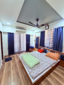 Bedroom Image of 1450 Sq.ft 3 BHK Apartment / Flat for sale in Samay Shine, Shela Ahmedabad for Rs. 8500000
