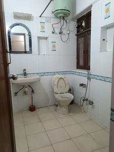 Image of 368 Sq.ft 3 BHK Independent House for rent in Green Park, New Delhi for Rs. 90000