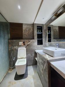 Bathroom Image of 2201 Sq.ft 4 BHK Apartment / Flat for rent in Wanwadi Pune for Rs. 75000