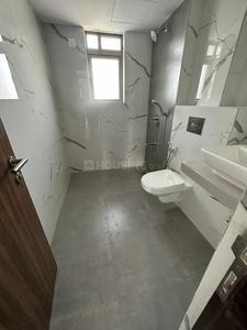 Bathroom Image of 2900 Sq.ft 4 BHK Apartment / Flat for sale in Hubtown Seasons, Chembur Mumbai for Rs. 110000000