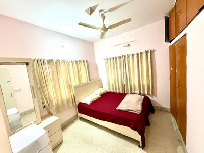 Bedroom Image of 1300 Sq.ft 2 BHK Independent House for rent in Chandra Layout Stage 1 Bengaluru for Rs. 40000