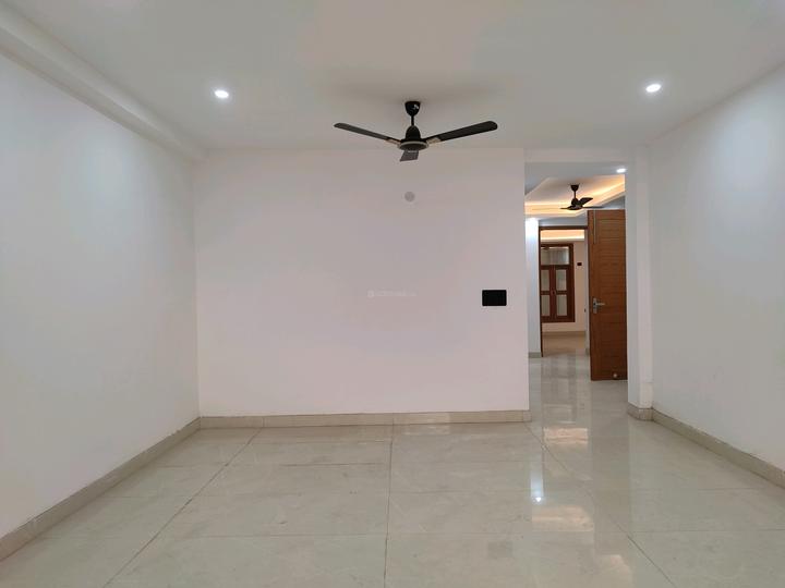 3 BHK 1800 Sqft Flat for sale at Freedom Fighters Enclave, New Delhi