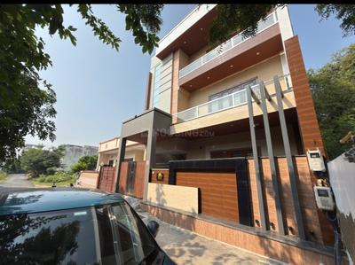 Image of 2000 Sq.ft 2 BHK Villa for rent in Dayal Bagh, Agra for Rs. 15000