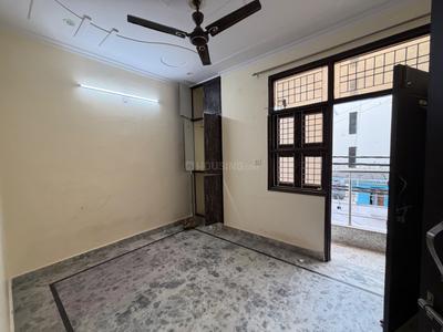 Bedroom Image of 650 Sq.ft 2 BHK Builder Floor for rent in Sector 19 Dwarka New Delhi for Rs. 20000