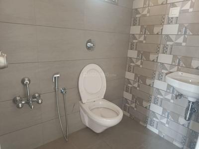 Bathroom Image of 850 Sq.ft 1 BHK Apartment / Flat for rent in Surya Kiran Aakash Homes, Ujala Circle Ahmedabad for Rs. 15500