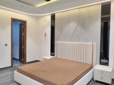 Bedroom Image of 2500 Sq.ft 4 BHK Builder Floor for sale in Ansal Esencia Sector 67, Sector 67 Gurgaon for Rs. 34000000