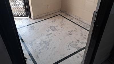 Bedroom Image of 585 Sq.ft 2 BHK Builder Floor for sale in Sudarshan Park New Delhi for Rs. 2750000