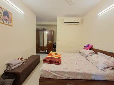 Bedroom Image of 1170 Sq.ft 2 BHK Apartment / Flat for sale in Rustomjee Azziano, Thane West Thane for Rs. 16500000