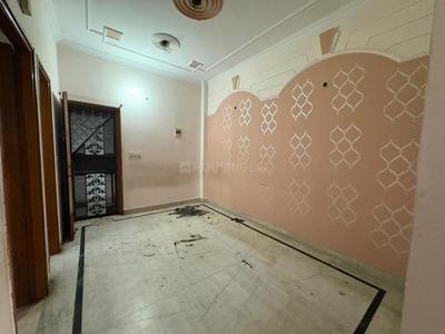 Hall Image of 1250 Sq.ft 2.5 BHK Apartment / Flat for sale in Mahagun Moderne, Sector 78 Noida for Rs. 17500000