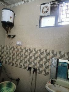 Bathroom Image of 1000 Sq.ft 2 BHK Apartment / Flat for sale in Kaushambi Ghaziabad for Rs. 6900000