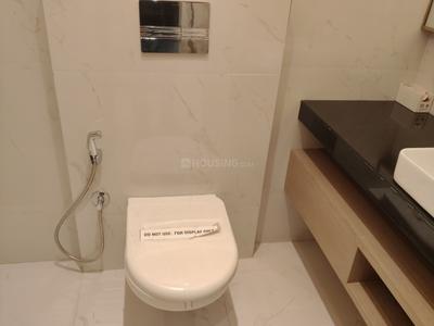 Image of 845 Sq.ft 2 BHK Apartment / Flat for sale in Hiranandani Maitri Park Phase 1, Chembur, Mumbai for Rs. 45000000