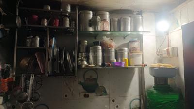 Kitchen Image of 150 Sq.ft 1 RK Apartment / Flat for sale in Kandivali West Mumbai for Rs. 600000