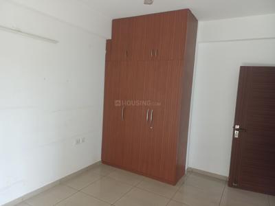 Bedroom Image of 1995 Sq.ft 3.5 BHK Apartment / Flat for rent in Gulshan Ikebana, Sector 143 Noida for Rs. 54000