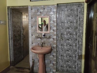 Bathroom Image of 1100 Sq.ft 3 BHK Duplex for rent in Dandiapali Rourkela for Rs. 12000