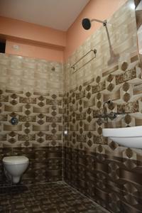 Bathroom Image of 1000 Sq.ft 2 BHK Apartment / Flat for rent in Bilasi Town Deoghar for Rs. 12500