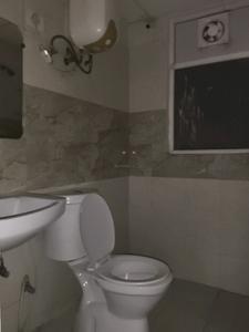 Common Bathroom Image of 945 Sq.ft 2.5 BHK Apartment / Flat for sale in NBCC Golf Homes, Noida Extension Greater Noida for Rs. 7000000