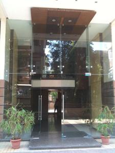 Image of 6000 Sq.ft 4 BHK Penthouse for sale in Bandra West, Mumbai for Rs. 187500000