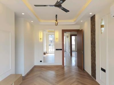 Bedroom Image of 1620 Sq.ft 4 BHK Builder Floor for sale in Ansal Versalia, Sector 67 Gurgaon for Rs. 22000000