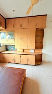 Bedroom Image of 950 Sq.ft 2 BHK Apartment / Flat for rent in Kothrud Pune for Rs. 35000