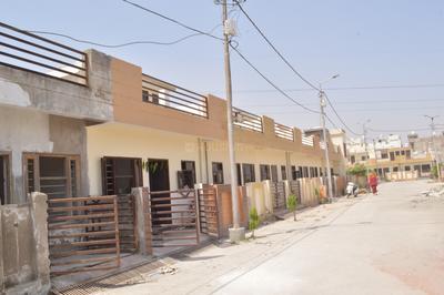 Image of 648 Sq.ft 1 BHK Independent House for sale in M R Singhal Dream City Apartment, Laramda, Agra for Rs. 2800000