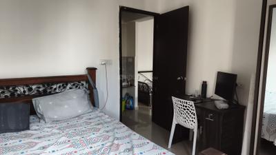 Bedroom Image of 600 Sq.ft 1 BHK Apartment / Flat for sale in Amanora Future Towers, Hadapsar Pune for Rs. 7900000