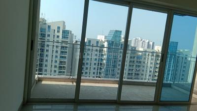 Balcony Image of 1650 Sq.ft 2.5 BHK Apartment / Flat for sale in Amanora Aspire Towers, Hadapsar Pune for Rs. 25000000