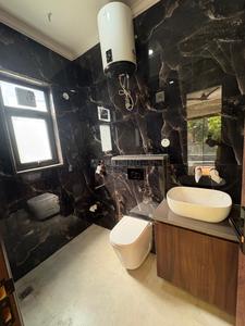 Bathroom Image of 2000 Sq.ft 3 BHK Builder Floor for sale in Vipul World, Sector 48 Gurgaon for Rs. 30000000