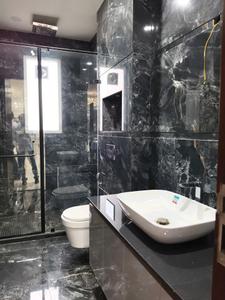 Common Bathroom Image of 2300 Sq.ft 3 BHK Builder Floor for sale in Uppal Southend, Sector 49 Gurgaon for Rs. 31000000