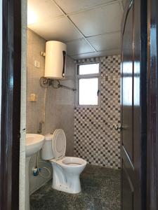 Common Bathroom Image of 924 Sq.ft 2 BHK Apartment / Flat for sale in Aditya City Apartment Ghaziabad, Bamheta Village Ghaziabad for Rs. 6600000