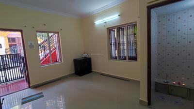 Bedroom Image of 850 Sq.ft 1 BHK Builder Floor for rent in Cox Town Bengaluru for Rs. 18000