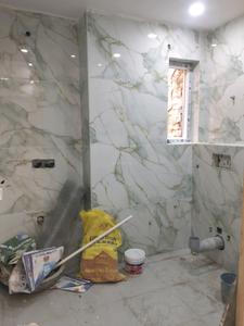 Common Bathroom Image of 1150 Sq.ft 3 BHK Apartment / Flat for sale in Vikaspuri New Delhi for Rs. 16500000