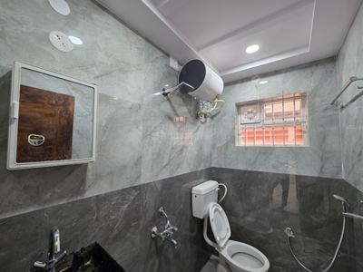 Bathroom Image of 750 Sq.ft 2 BHK Builder Floor for rent in JP Nagar Bengaluru for Rs. 25000