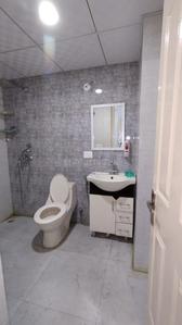 Bathroom Image of 1100 Sq.ft 2 BHK Apartment / Flat for sale in Mahagun Mascot, Crossings Republik Ghaziabad for Rs. 7200000