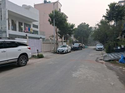 Image of 162 Sq.ft Residential Plot / Land for sale in Sector 105, Noida for Rs. 55000000
