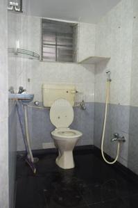 Bathroom Image of 900 Sq.ft 2 BHK Apartment / Flat for rent in Shilpa Tower, Lower Parel Mumbai for Rs. 125000