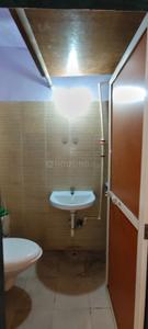 Bathroom Image of 585 Sq.ft 1 BHK Apartment / Flat for rent in DB Ozone, Dahisar East Mumbai for Rs. 20000