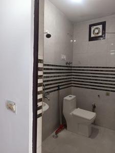 Bathroom Image of 610 Sq.ft 2 BHK Apartment / Flat for sale in Okhla New Delhi for Rs. 4800000
