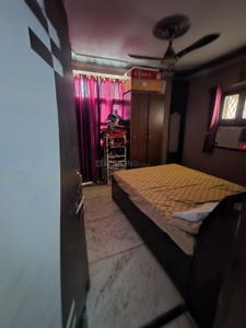 Bedroom Image of 700 Sq.ft 2 BHK Builder Floor for sale in Laxmi Nagar New Delhi for Rs. 5500000