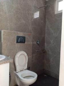 Bathroom Image of 1150 Sq.ft 3 BHK Independent House for rent in Khirki Extension New Delhi for Rs. 27500