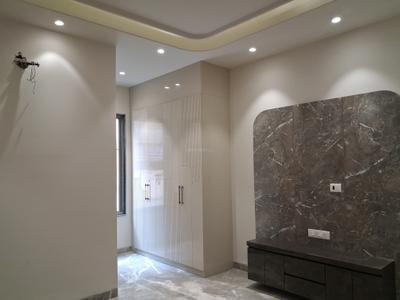 Bedroom Image of 1800 Sq.ft 3 BHK Builder Floor for sale in Paschim Vihar New Delhi for Rs. 35000000