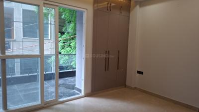 Bedroom Image of 1440 Sq.ft 3 BHK Builder Floor for sale in Rajouri Garden New Delhi for Rs. 30000000