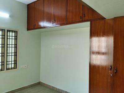 Bedroom Image of 1200 Sq.ft 2 BHK Independent House for rent in Arumbakkam Chennai for Rs. 28000