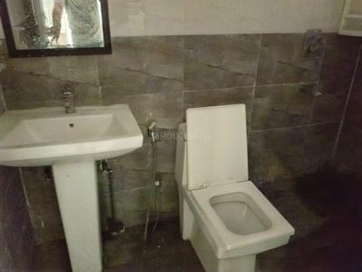 Bathroom Image of 1595 Sq.ft 3 BHK Apartment / Flat for sale in Migsun Ultimo, Omicron III Greater Noida for Rs. 12000000