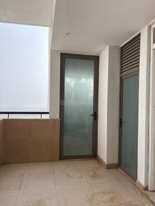 Kitchen Image of 4700 Sq.ft 4 BHK Apartment / Flat for rent in Gulshan Dynasty, Sector 144 Noida for Rs. 250000