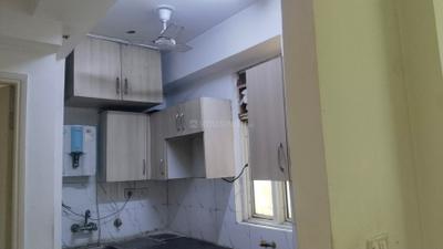 Kitchen Image of 930 Sq.ft 2 BHK Apartment / Flat for rent in Supertech Cape Town, Sector 74 Noida for Rs. 28800