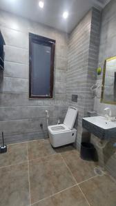 Image of 2449 Sq.ft 4 BHK Apartment / Flat for sale in Amrapali Eden Park, Sector 50, Noida for Rs. 35000000