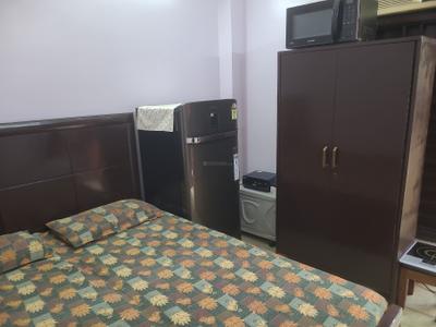 Bedroom Image of 600 Sq.ft 1 RK Builder Floor for rent in Vikaspuri New Delhi for Rs. 16000